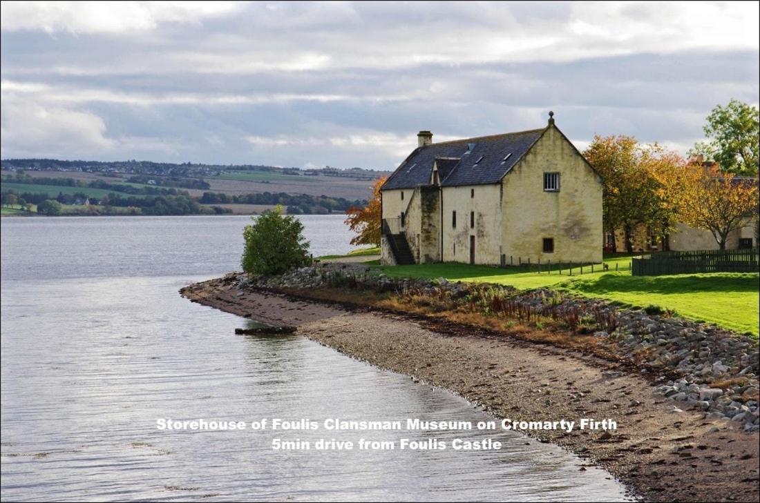 Foulis Castle Gate Lodge Evanton Esterno foto